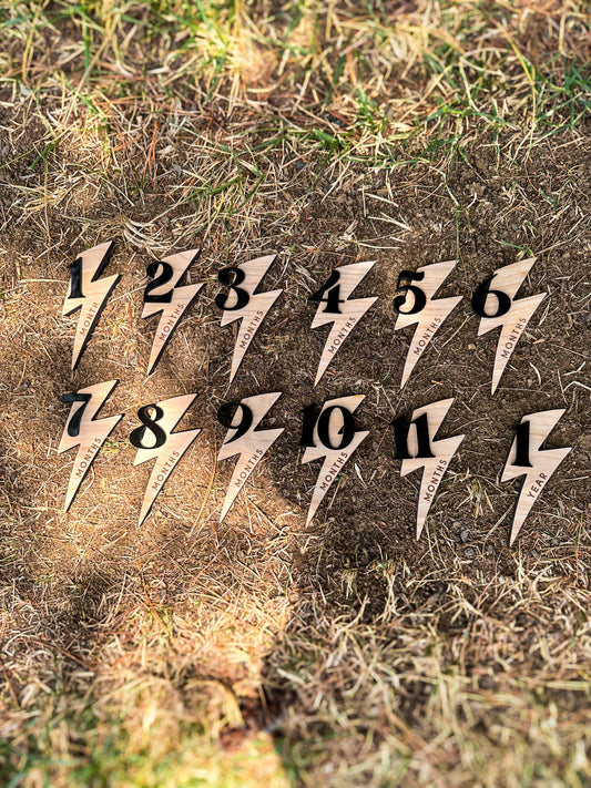 Lightning Bolt Milestone Set